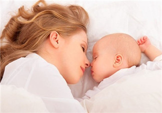 新生兒一月長幾斤正常？新生兒一月長多少厘米？