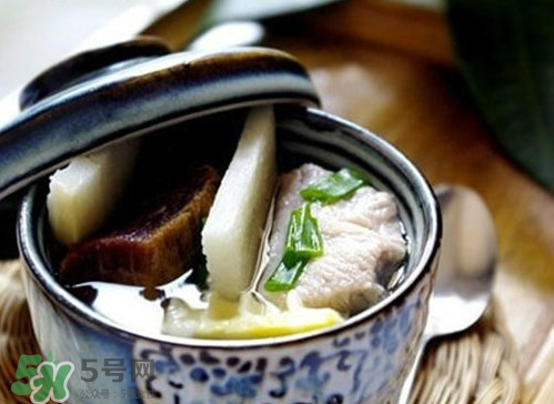 榴蓮殼燉排骨殼能吃嗎？榴蓮殼燉排骨什么味道？