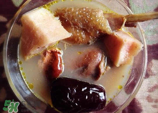 榴蓮殼煲雞湯殼能吃嗎？榴蓮殼煲雞湯殼好喝嗎？