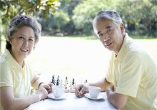 嬰兒奶粉老人能喝嗎？老人能不能喝嬰兒奶粉？