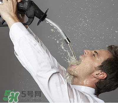 腎結(jié)石怎么治最好？腎結(jié)石的醫(yī)治方法