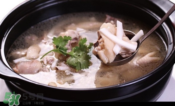 椰子雞屬于什么菜系？椰子雞要什么配料