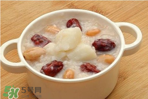 新鮮蓮子可以煮粥嗎？蓮子熬粥需要去芯嗎？