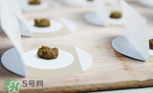 三伏灸一療程多少錢(qián)？三伏灸和三伏貼的區(qū)別