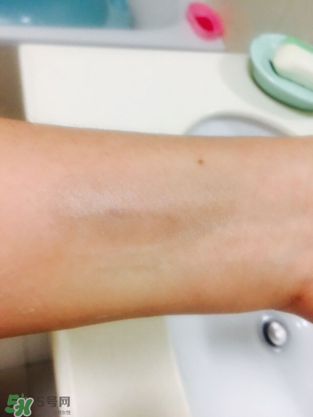 飄柔微米凈透系列綠色和紅色區(qū)別？飄柔微米凈透系列怎么用