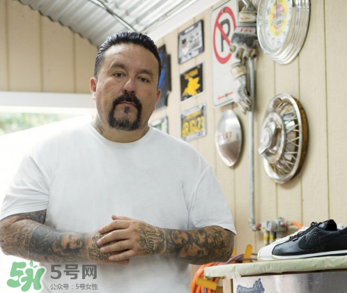 mister cartoon與nike cortez45周年聯(lián)名鞋子多少錢？