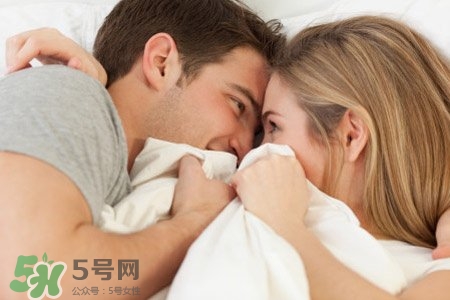 性生活后男人應(yīng)注意什么？性生活后男人吃什么好？