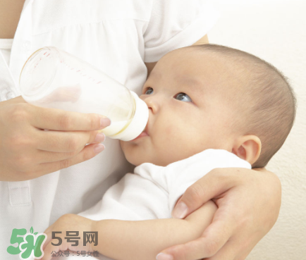 如何戒夜奶寶寶不痛苦？寶寶如何戒夜奶？
