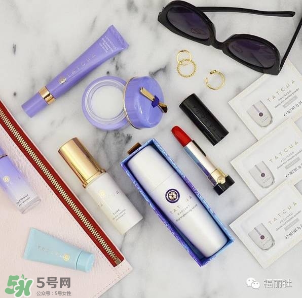 tatcha梅子粉好看嗎？tatcha白管口紅梅子粉試色