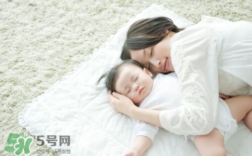 戒夜奶的最佳時(shí)間 幾個(gè)月戒夜奶最好？