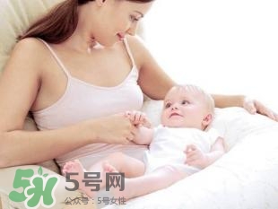 三伏天坐月子可以洗澡嗎？三伏天坐月子可以穿短袖嗎？