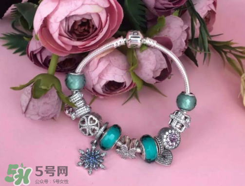 潘多拉手鏈好還是手鐲好？pandora手鏈和手鐲哪個(gè)比較好看？