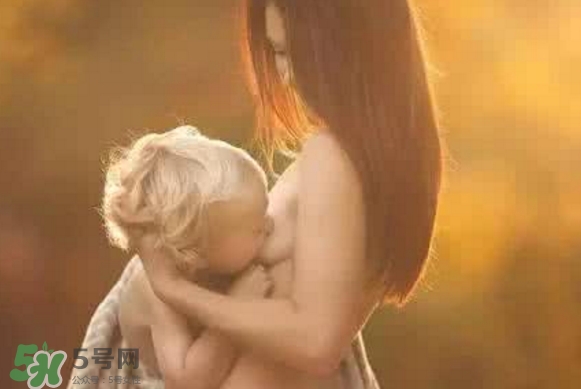 哺乳期可以貼三伏貼嗎？哺乳期貼三伏貼會(huì)影響寶寶嗎？
