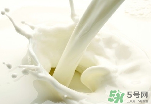 純牛奶可以加熱嗎？純牛奶和有機純牛奶的區(qū)別是什么
