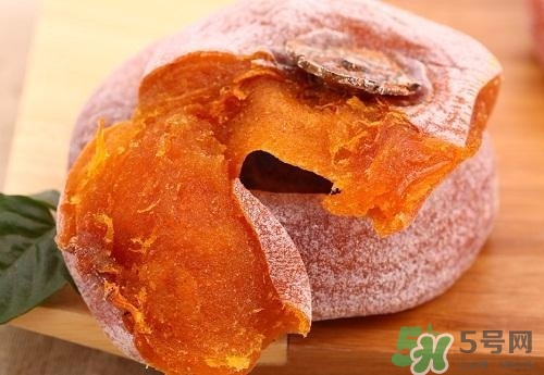 柿餅吃之前要洗嗎？柿餅上的白霜是什么糖？