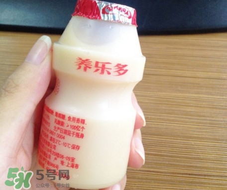 養(yǎng)樂(lè)多什么時(shí)候喝最好？養(yǎng)樂(lè)多能多喝嗎