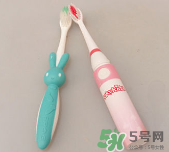 兒童電動(dòng)牙刷聲波的好還是旋轉(zhuǎn)的好？兒童電動(dòng)牙刷怎么選？