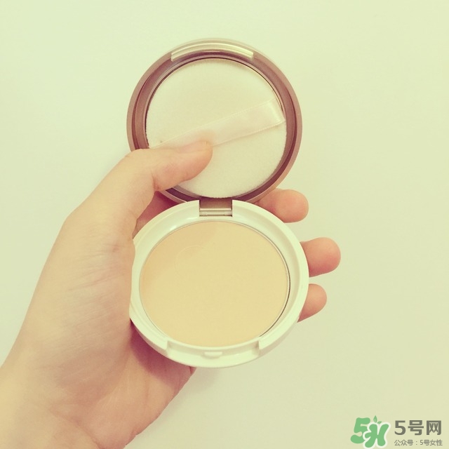 cezanne倩麗蜜粉餅怎么樣？倩麗粉餅色號試色