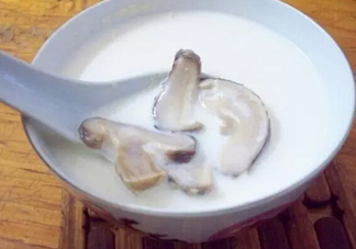 牛奶燉香菇可以治鼻炎嗎？牛奶燉香菇吃了有什么作用？