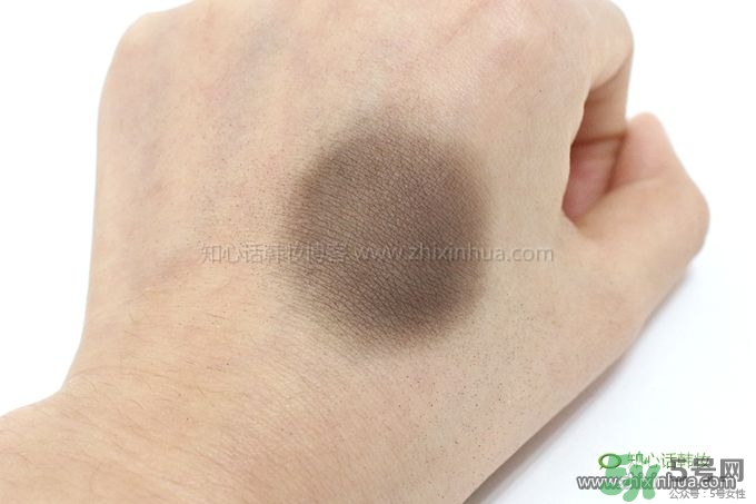 呂發(fā)際線粉怎么用？呂發(fā)際線粉氣墊陰影粉怎么卸