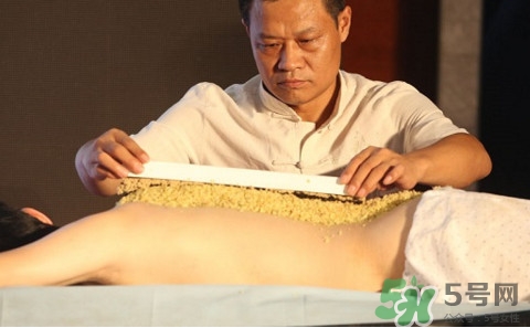 三伏灸一次做多長時(shí)間？三伏灸用新生姜好還是老的好