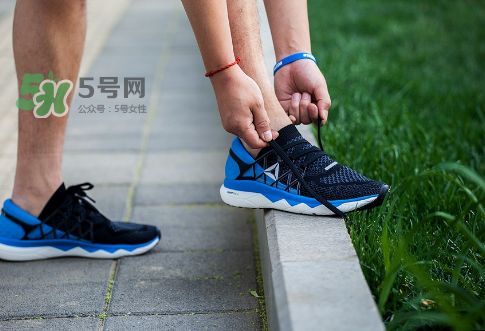 reebok floatride run腳感怎么樣？銳步floatride跑鞋測評