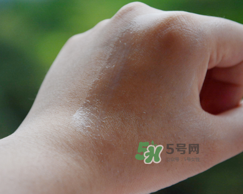 曼妮芬玫瑰身體乳怎么樣？曼妮芬玫瑰絲柔身體乳好用嗎？
