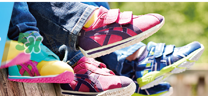 Asics童鞋尺碼對照表 Asics童鞋尺碼怎么選？