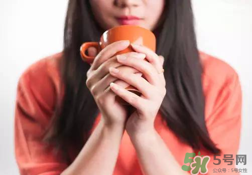 三伏天喝熱水能驅(qū)寒嗎？三伏天為什么喝熱水？