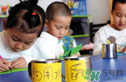 寶寶不去幼兒園怎么辦？寶寶不去幼兒園哭鬧怎么勸導(dǎo)？