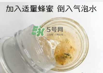 百香果養(yǎng)樂(lè)多好喝嗎？百香果養(yǎng)樂(lè)多怎么做？