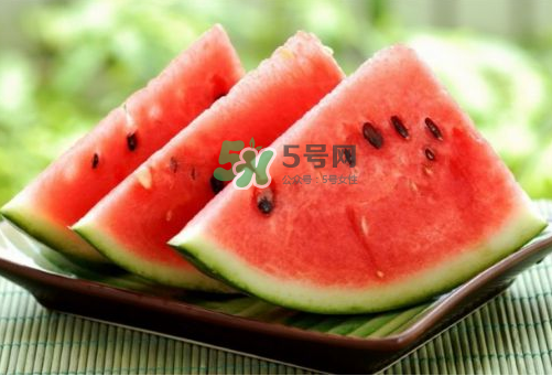 三伏天坐月子可以吃西瓜嗎？三伏天坐月子吃西瓜好嗎？