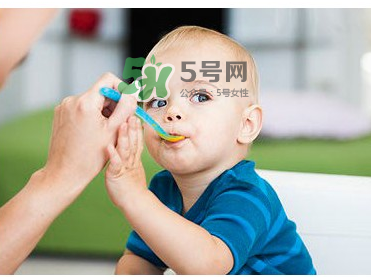 寶寶沒長牙能吃面條嗎？寶寶沒長牙能不能喂面條？