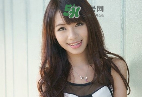 夏天臉癢是怎么回事_夏天臉癢怎么辦 夏天臉癢是怎么回事_夏天臉癢怎么辦