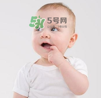 寶寶什么時候可以吃油？寶寶能吃油嗎？