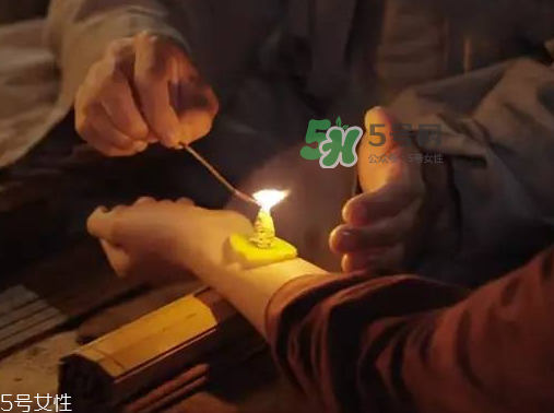 ?三伏天為什么要艾灸？?三伏天為什么要做灸？