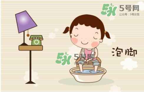 三伏天用什么泡腳最好？三伏天用什么泡腳去濕氣？