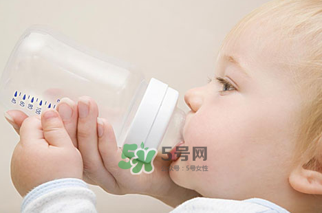 寶寶脫水怎么補(bǔ)水？寶寶脫水怎么辦？