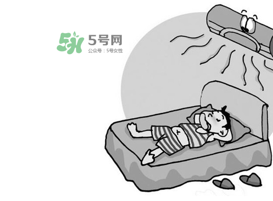 開(kāi)空調(diào)為什么要放一盆水？開(kāi)空調(diào)要放一盆水嗎？