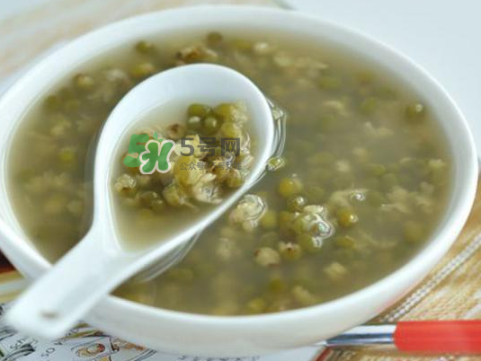 寶寶能喝綠豆水嗎？寶寶能喝綠豆湯嗎？
