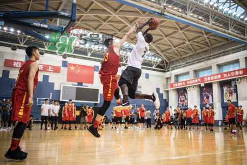 歐文同款黑白鴛鴦夜光kyrie 3怎么定制_在哪里買？
