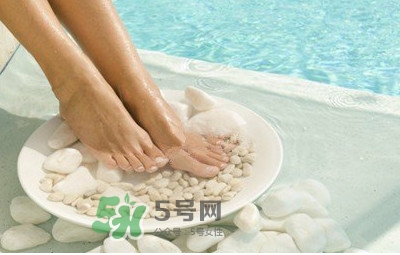 醋泡腳多長(zhǎng)時(shí)間最好？醋泡腳一次用多少合適