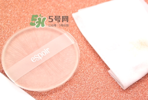 硅膠粉撲可以用散粉嗎？硅膠粉撲可以用干粉嗎？