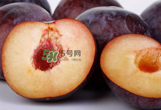 黑布林和火龍果能一起吃嗎？黑布林可以和火龍果一起吃嗎？