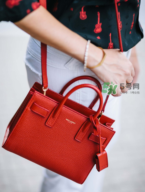 ysl風(fēng)琴包尺寸多大？ysl圣羅蘭風(fēng)琴包尺寸對比