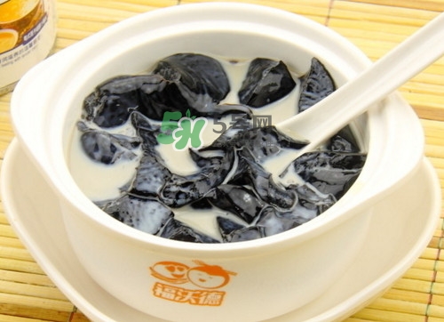 龜苓膏是發(fā)物嗎？龜苓膏怎么制作的