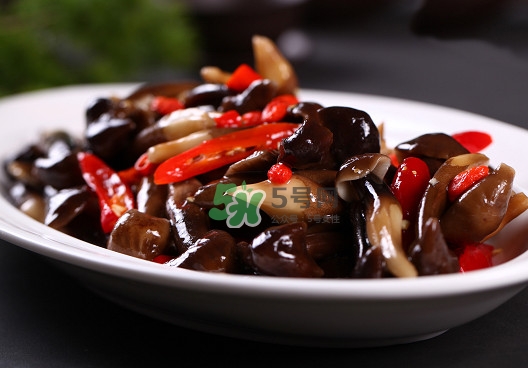 雞樅菌有毒嗎？雞樅菌不能和什么一起吃？