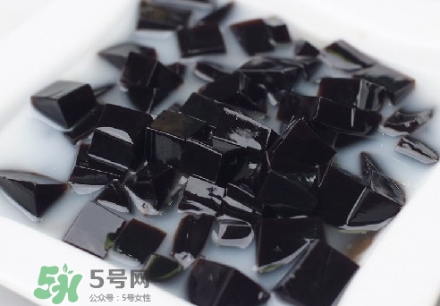 龜苓膏哪個牌子好？自己做的龜苓膏能放幾天