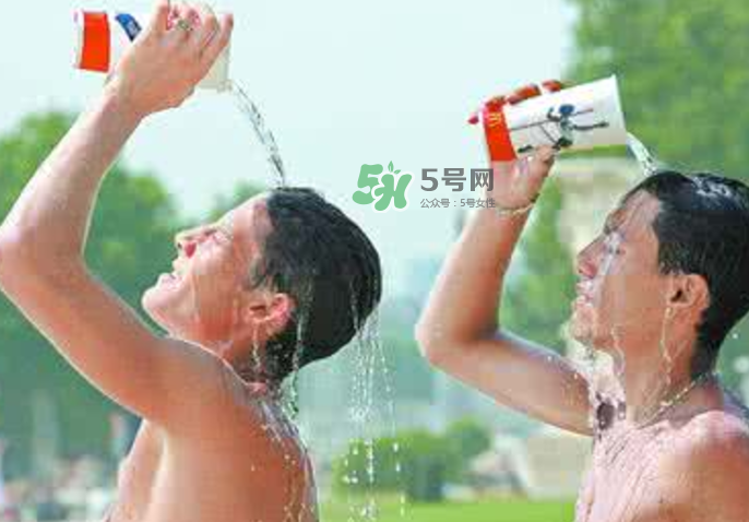 夏天防止中暑吃什么？夏天防中暑喝什么？