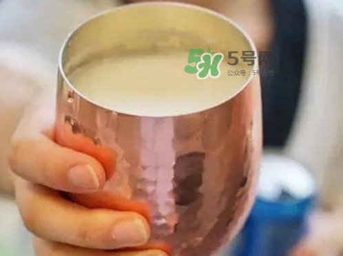 奶啤是酸奶的一種嗎？奶啤會(huì)不會(huì)醉？